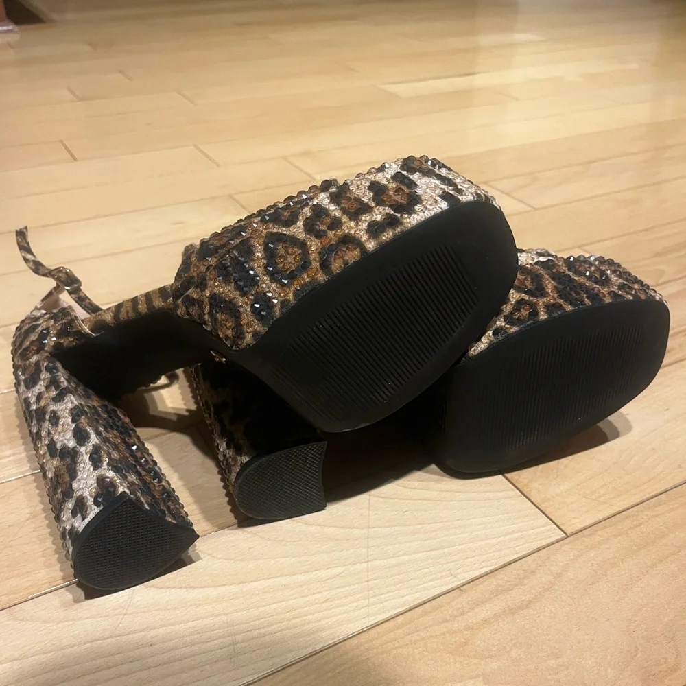 NWT Azalea Wang Leopard Wilmore Rhinestone Platform Heel